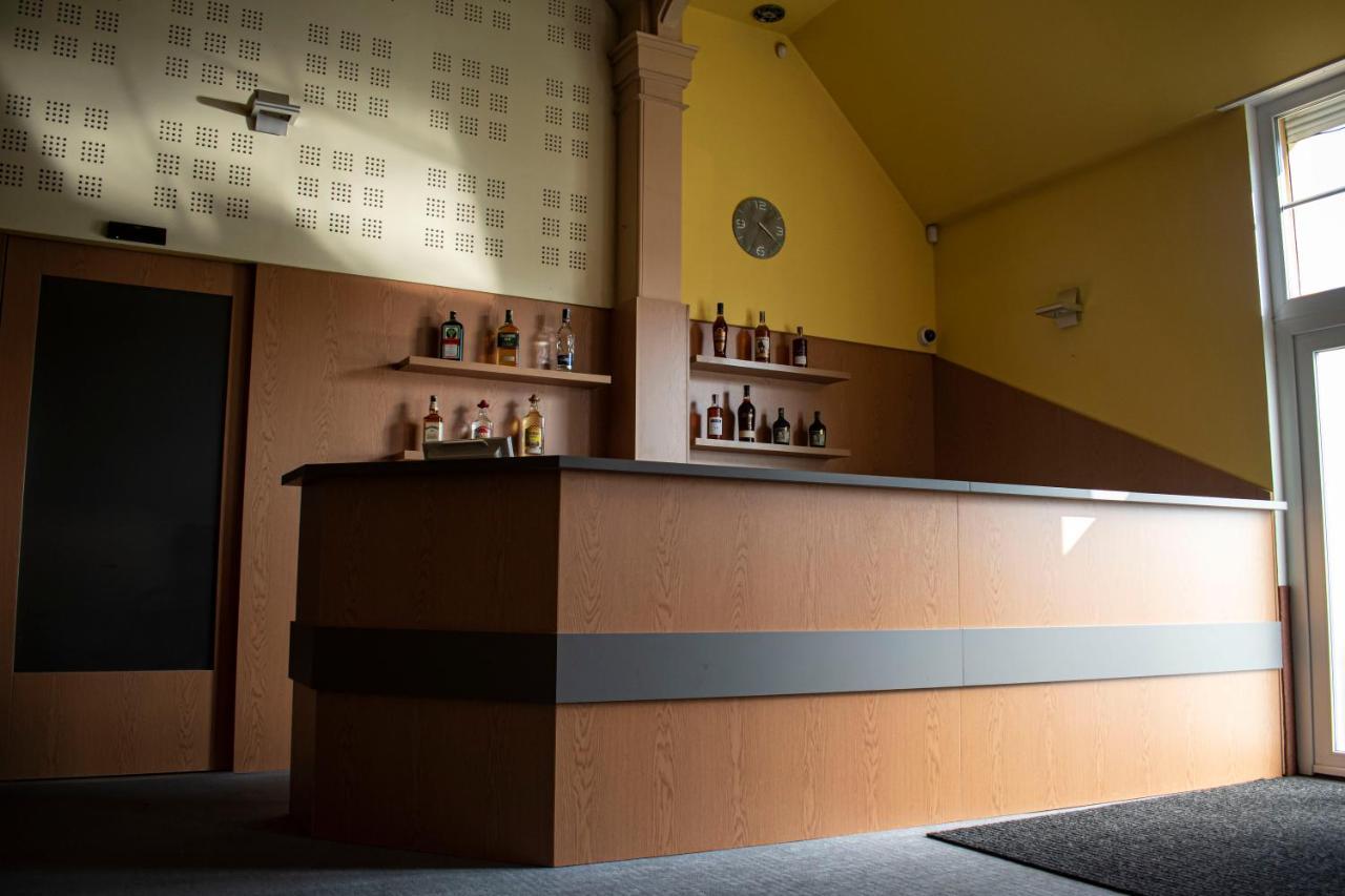 Hostinec A Penzion U Sv. Mikulase Hať Εξωτερικό φωτογραφία