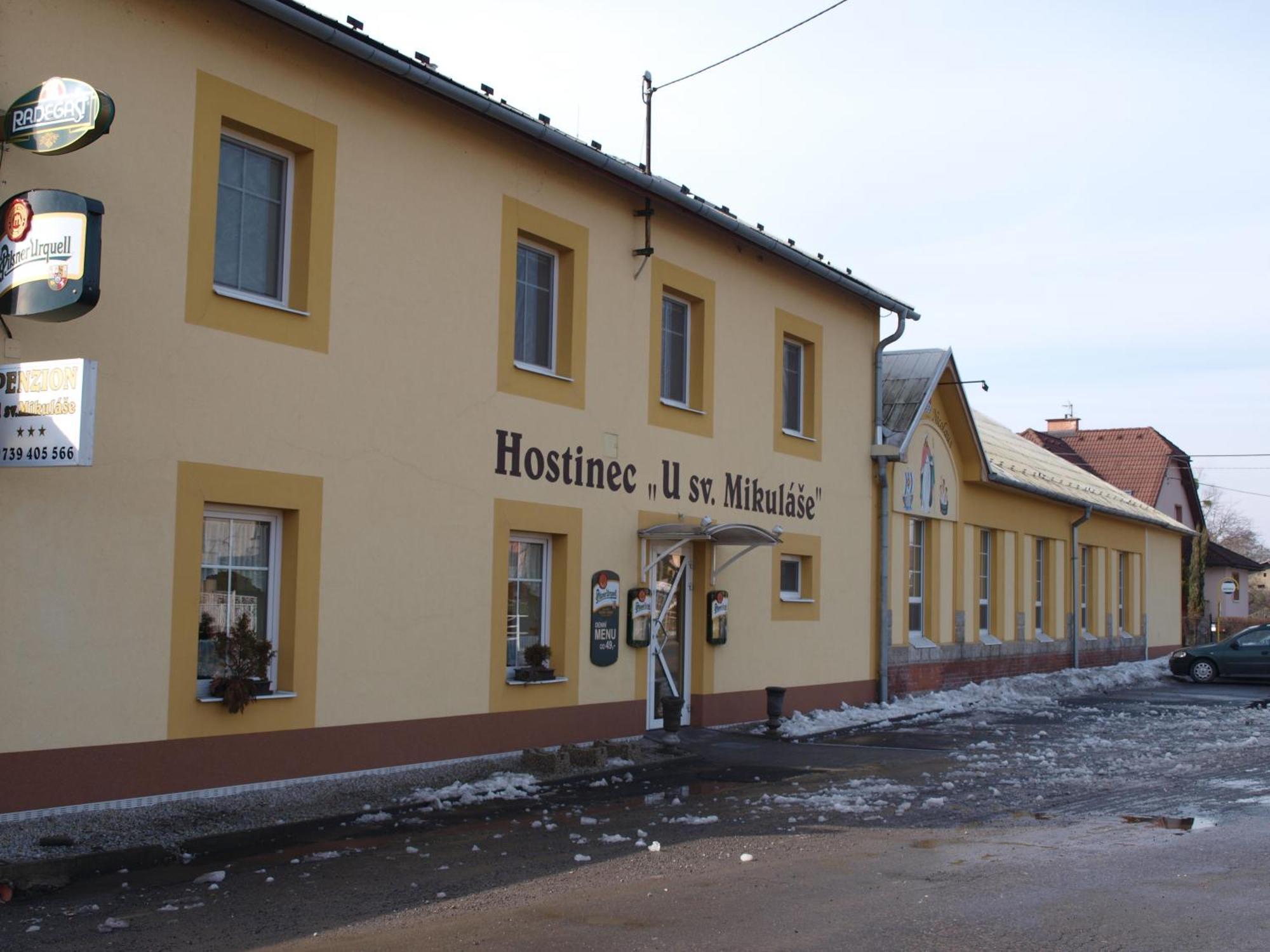 Hostinec A Penzion U Sv. Mikulase Hať Εξωτερικό φωτογραφία